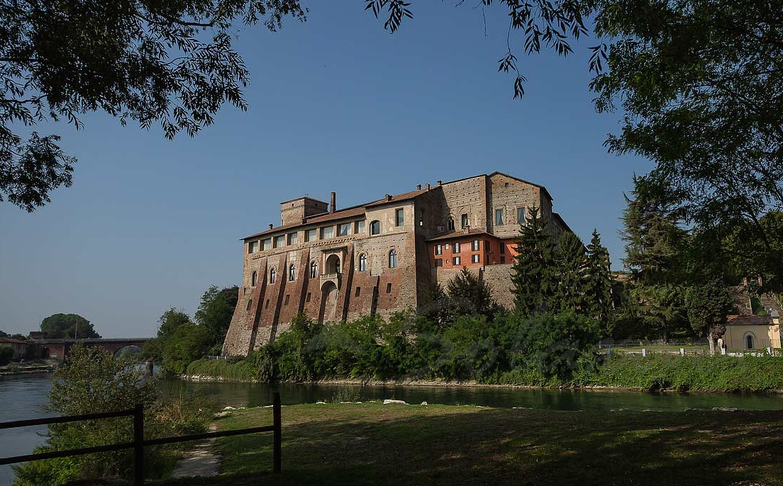 <h1>Castello di Cassano</h1>