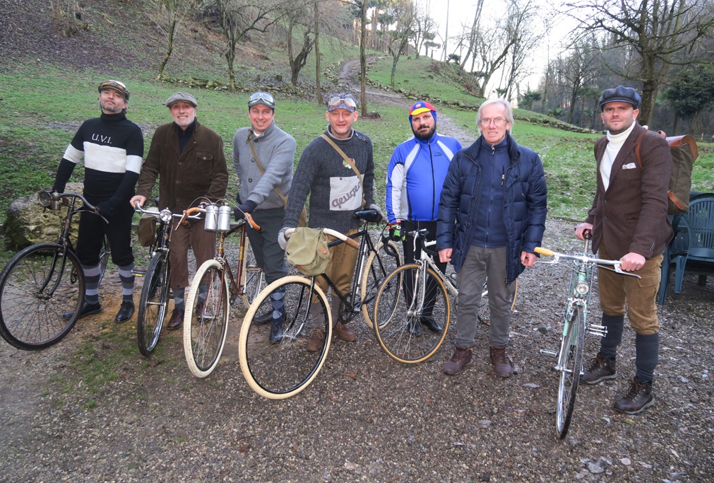 Ciclisti anni venti alla Rocchetta