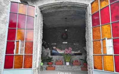 Cappelletta esterna al Santuario della Rocchetta d